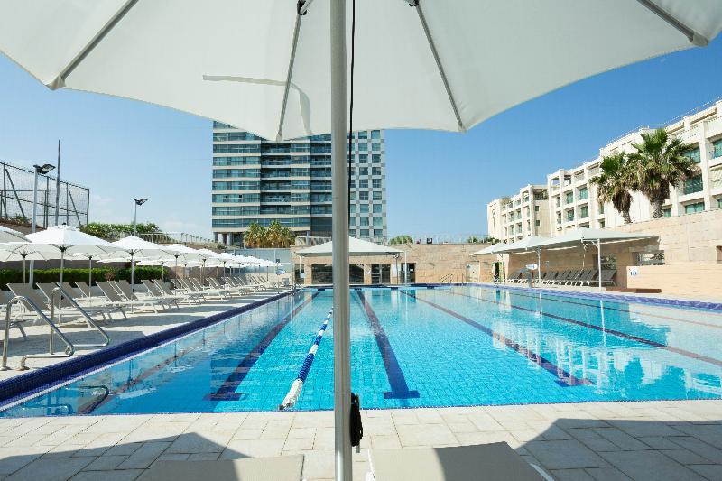 Aparthotel Okeanos On The Beach Herzliya Bagian luar foto
